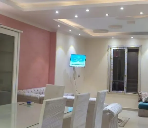 Apartment Near Downtown And Airport