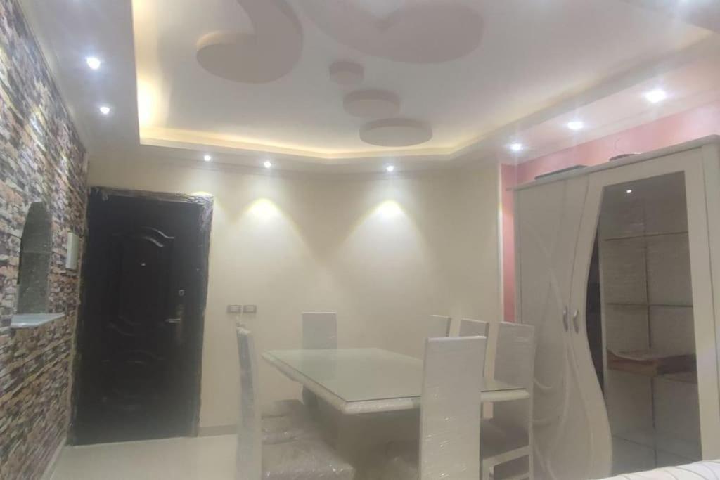 Apartment Near Downtown And Airport Cairo