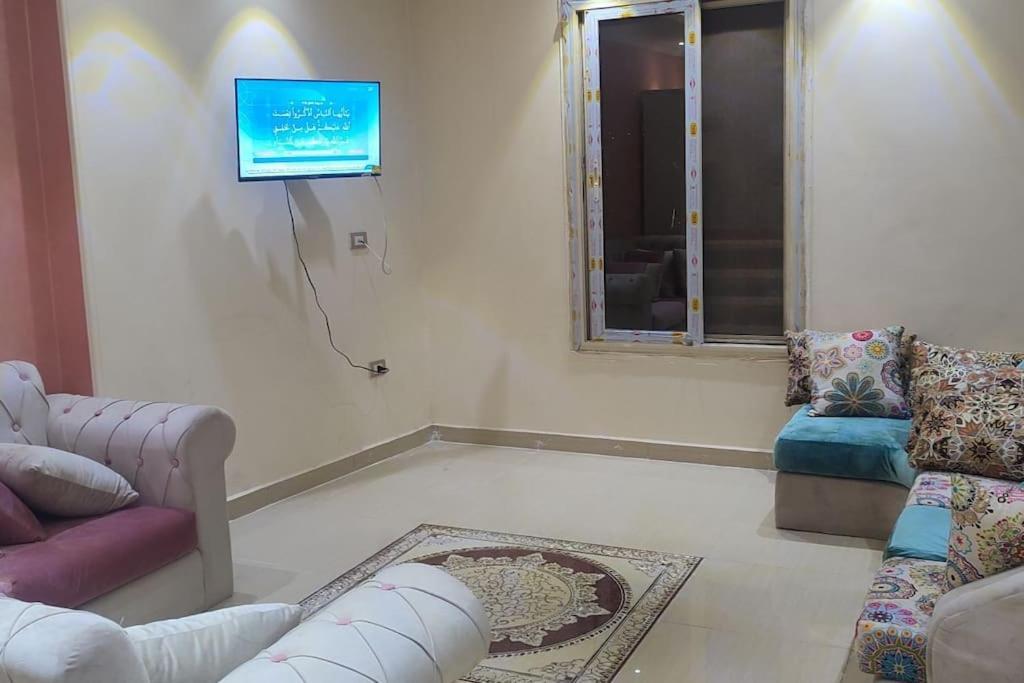 Near Downtown And Airport Apartment Cairo