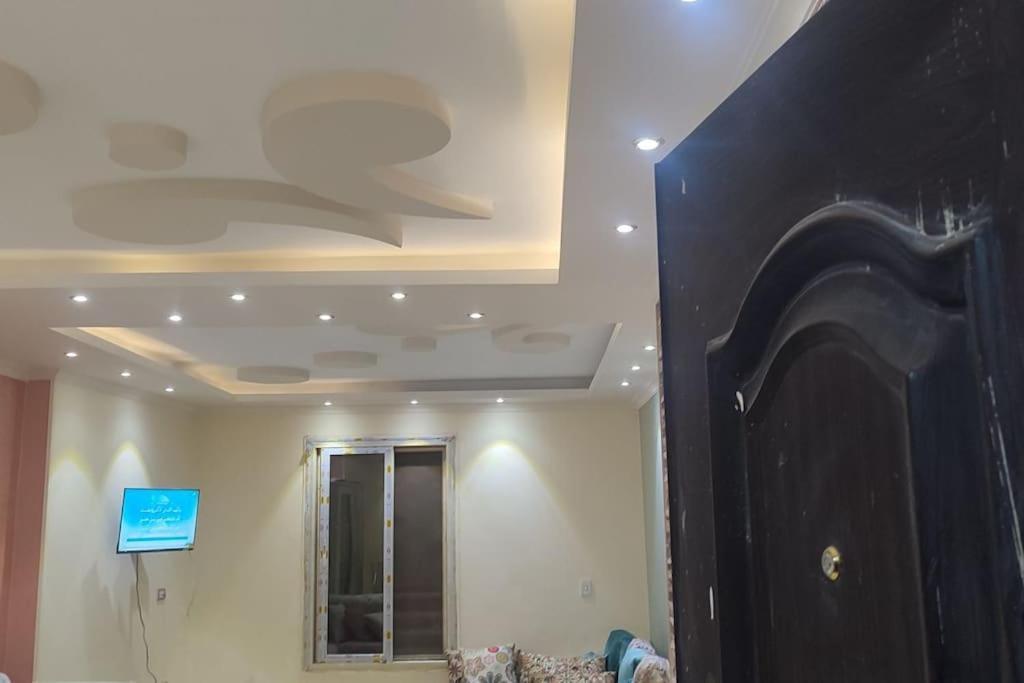 Apartment Near Downtown And Airport *