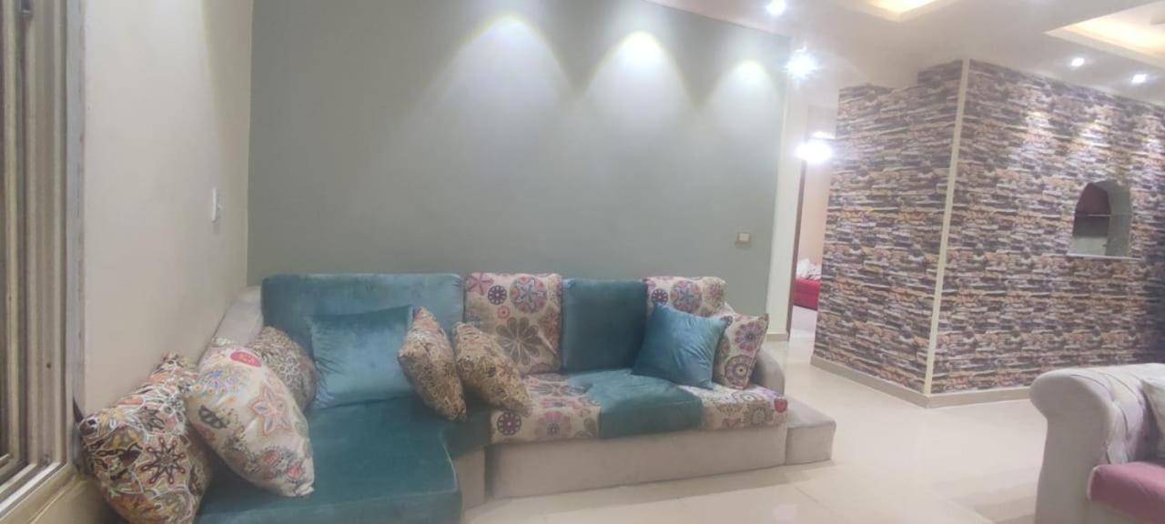Near Downtown And Airport Apartment Cairo