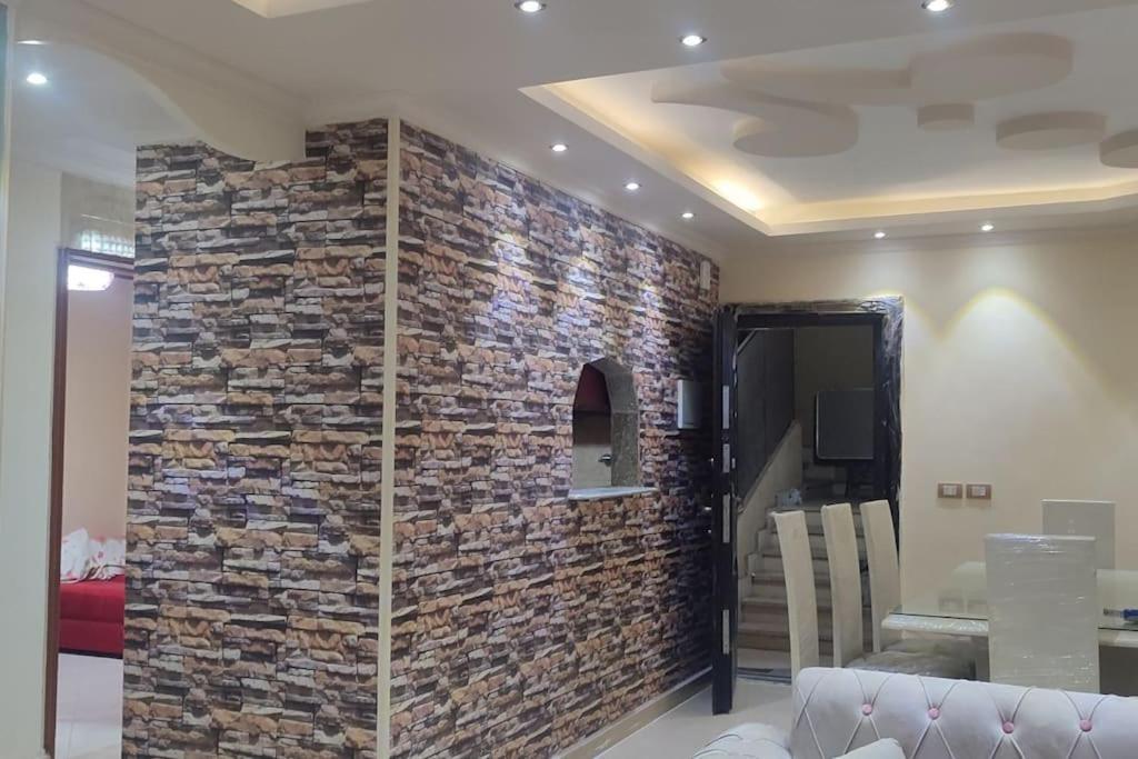 Apartment Near Downtown And Airport Cairo
